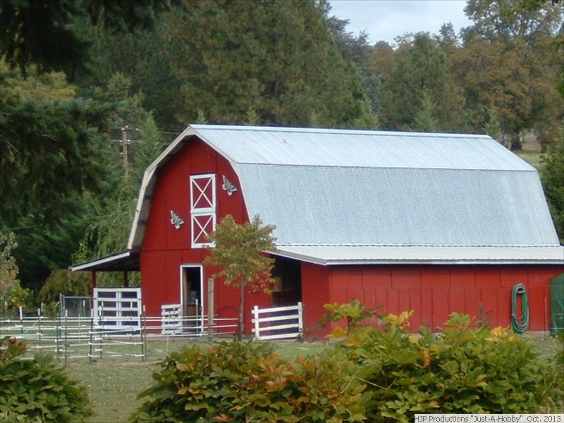 Oct.. 8: Jan's red barn, Hunt Lane